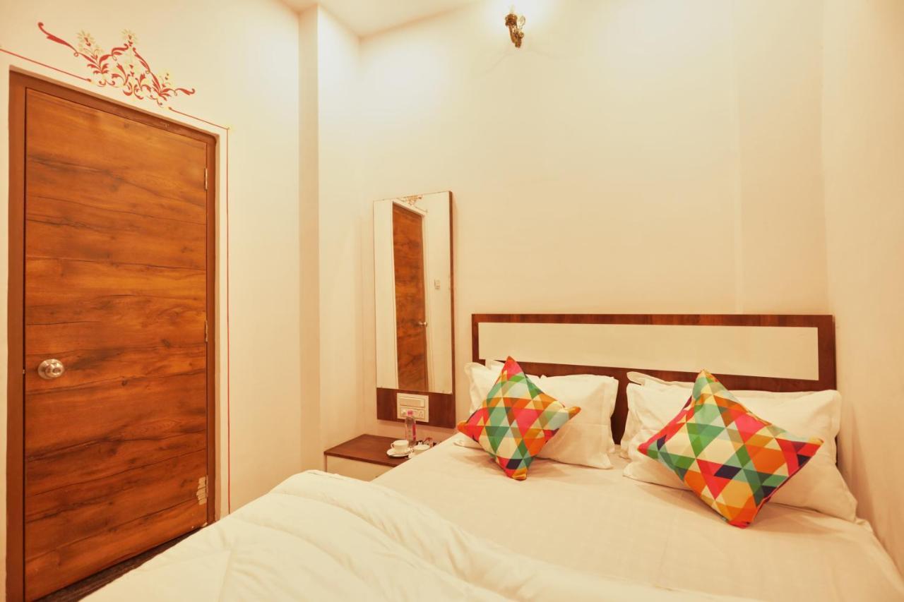 Neev Haweli Hotel อุเดเปอร์ ภายนอก รูปภาพ