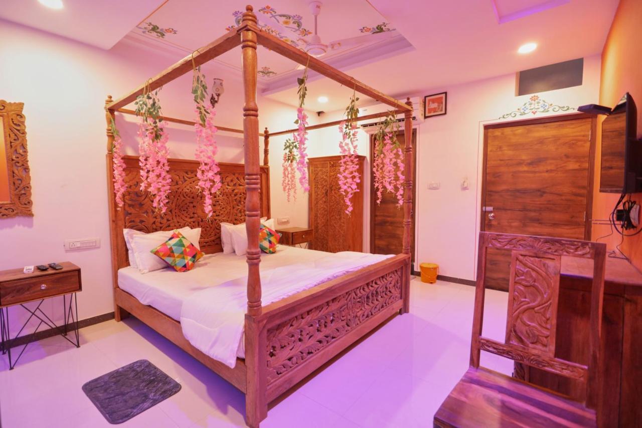 Neev Haweli Hotel อุเดเปอร์ ภายนอก รูปภาพ