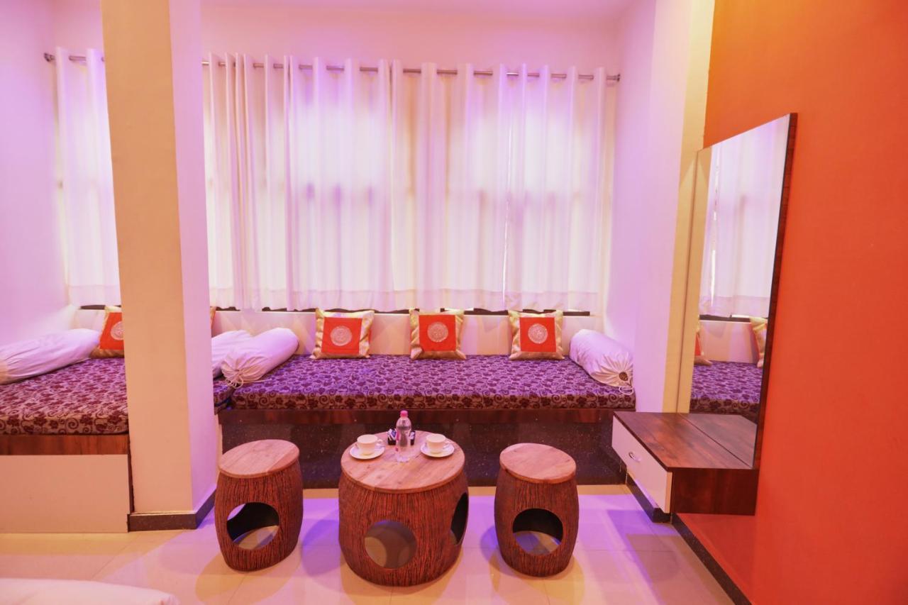 Neev Haweli Hotel อุเดเปอร์ ภายนอก รูปภาพ