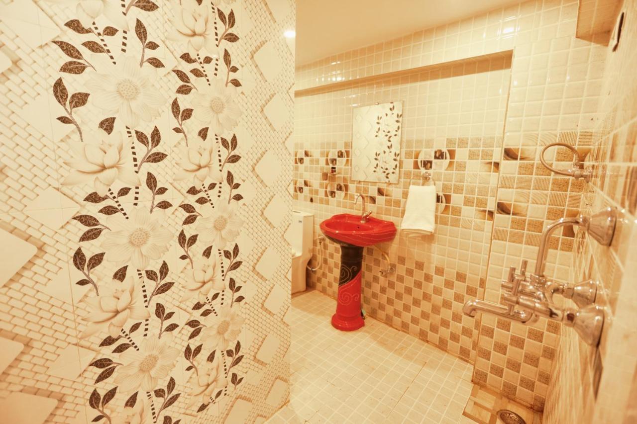 Neev Haweli Hotel อุเดเปอร์ ภายนอก รูปภาพ