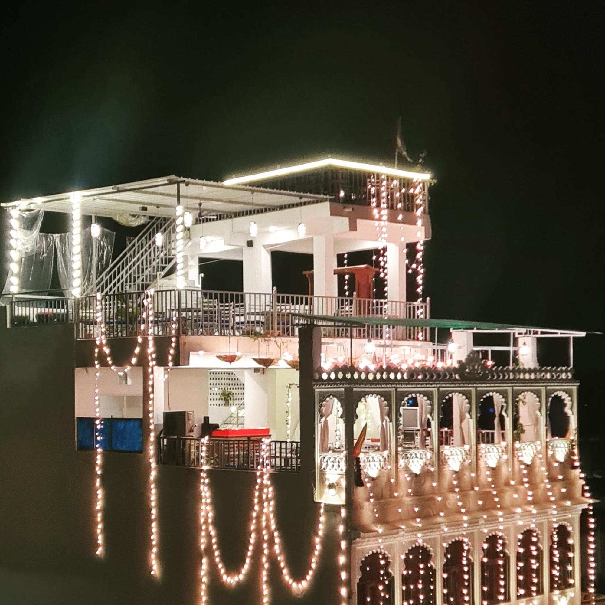 Neev Haweli Hotel อุเดเปอร์ ภายนอก รูปภาพ