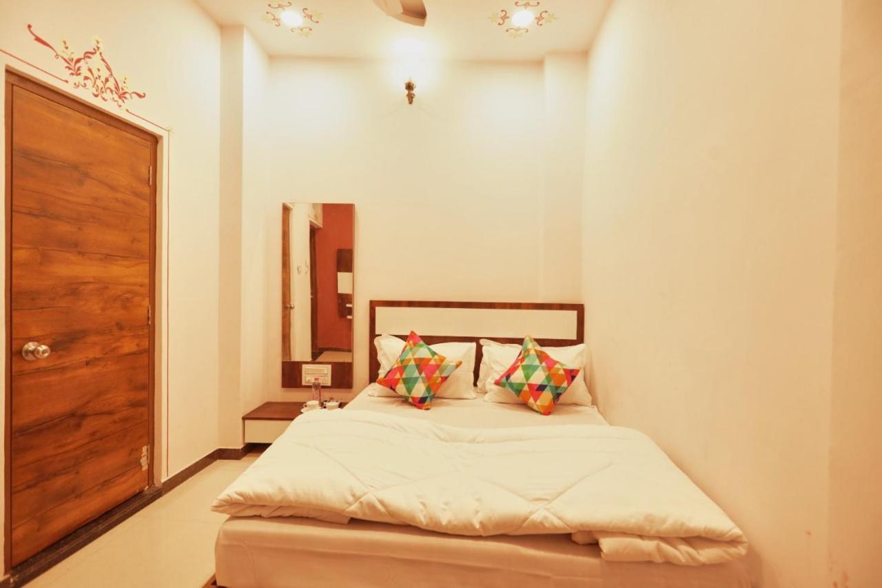 Neev Haweli Hotel อุเดเปอร์ ภายนอก รูปภาพ
